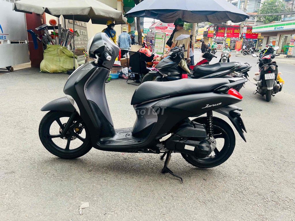 YAMAHA JANUS 125cc Fi .ĐK 2018-Smarkey-HỖ TRỢ GÓP. Mua bán Xe máy tại Quận Gò Vấp Tp Hồ Chí Minh được đăng bởi CẦM ĐỒ NĂM LINH hình 4