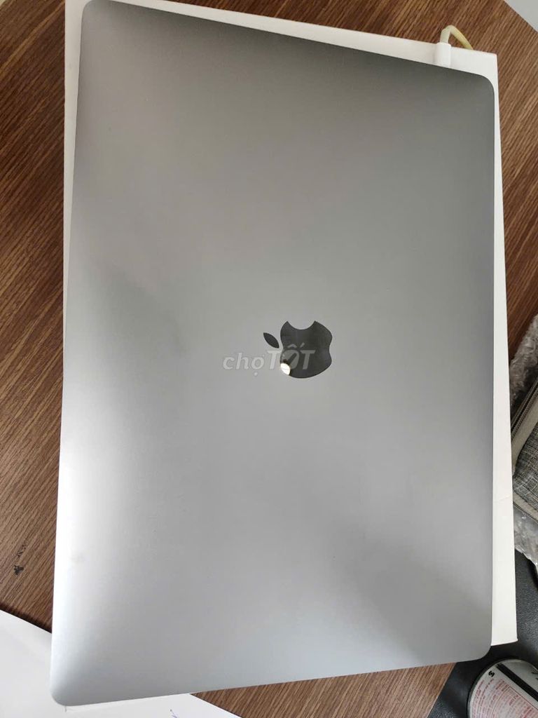 thanh lý macbook pro i7 giá rẻ