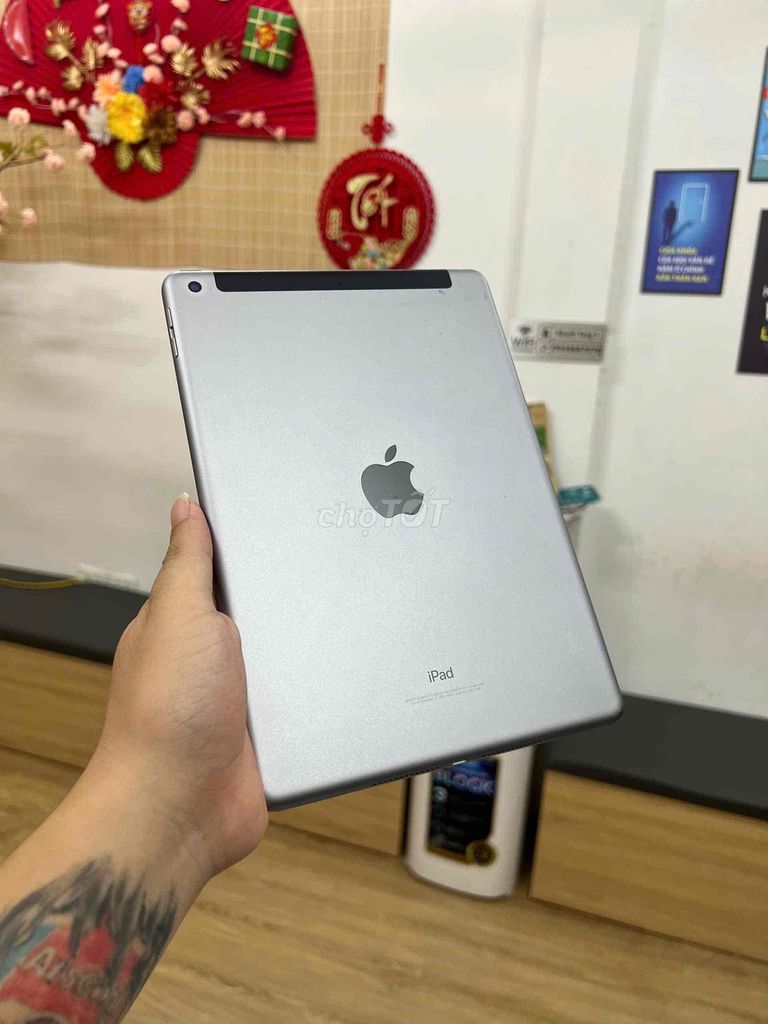 iPad Gen 6 Sx 2019 4G Wifi 32G Zin All Nguyên Bản. Mua bán Máy tính bảng tại Quận Đống Đa Hà Nội được đăng bởi Trung Kiên Trả Góp Bao Nợ Xấu hình 2
