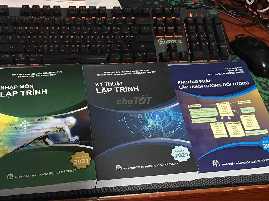 Bộ 3 Sách Lập Trình VIP Khoa học máy tính. Mua bán Sách tại Thành phố Thủ Đức Tp Hồ Chí Minh được đăng bởi kiên lê hình 1