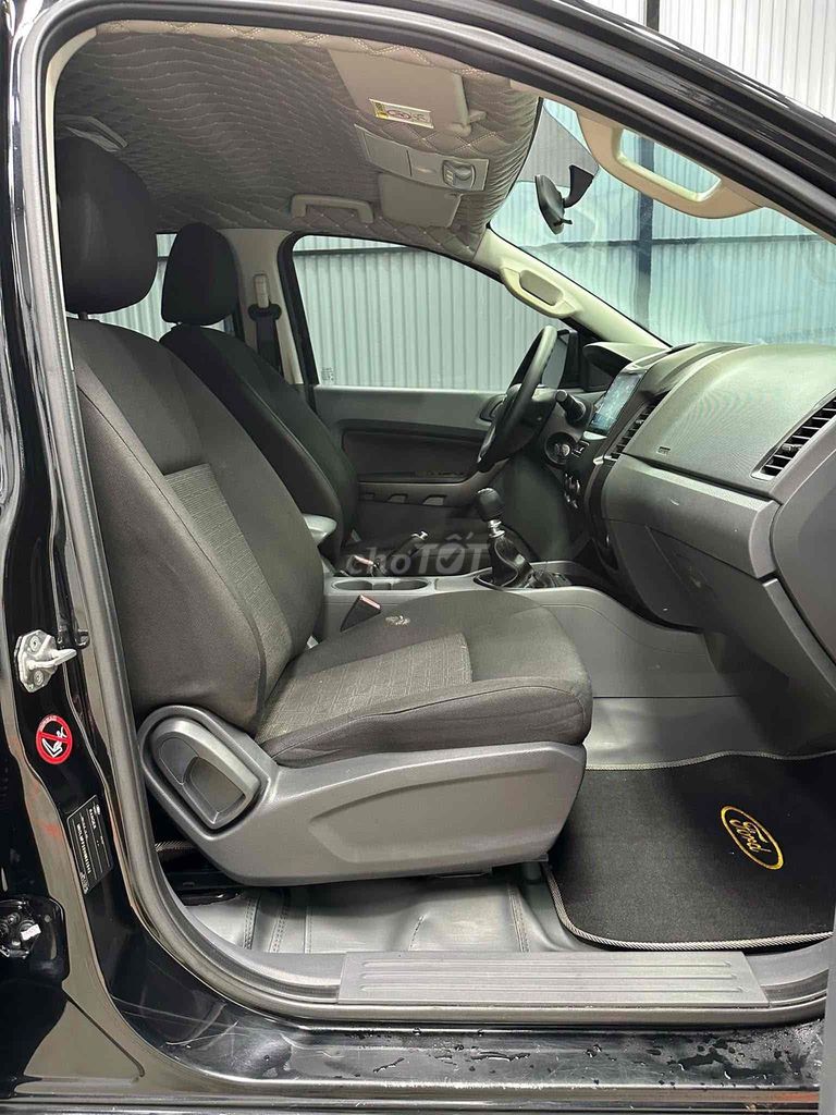 Ford Ranger 2017 XLS 2.2L 4x2 MT. Mua bán Ô tô tại Thành phố Buôn Ma Thuột Đắk Lắk được đăng bởi Hiếu Đắk Lắk hình 16