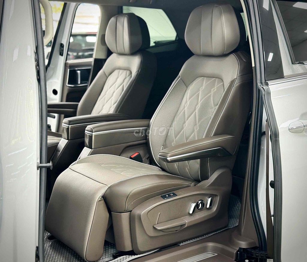 🚘 Volkswagen Viloran 2024 Luxury Siêu Lướt 9.000km. Mua bán Ô tô tại Thành phố Thủ Đức Tp Hồ Chí Minh được đăng bởi Tấn Lợi  hình 13