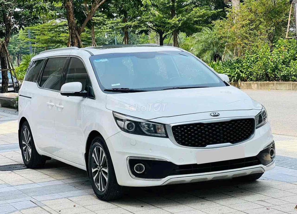 Kia Sedona 2018 2.2 DATH - 90000 km