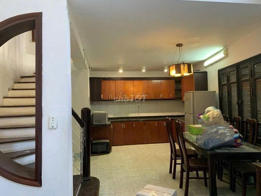 Сдаётся дом 40м², 5 этажей, Кхыонг Динь, Тхань Суан
