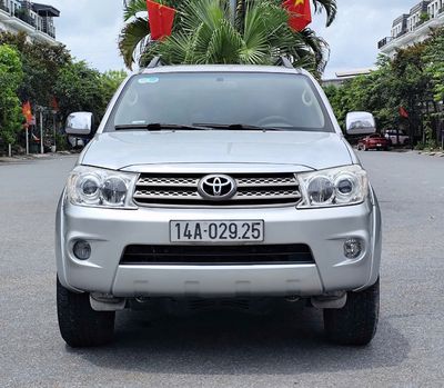 Toyota Fortuner 2.7 V 2011 - 315 Triệu. Mua bán Ô tô tại Thành phố Chí Linh Hải Dương được đăng bởi anh đức