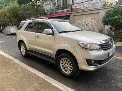 Bán xe Toyota FORTUNER V số tự động đời 2014