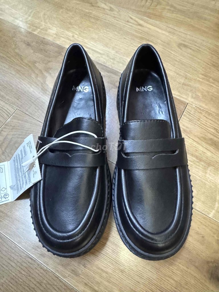 Giày lười nữ Mango size 32. Mua bán Giày dép tại Quận 3 Tp Hồ Chí Minh được đăng bởi Hoang hình 1