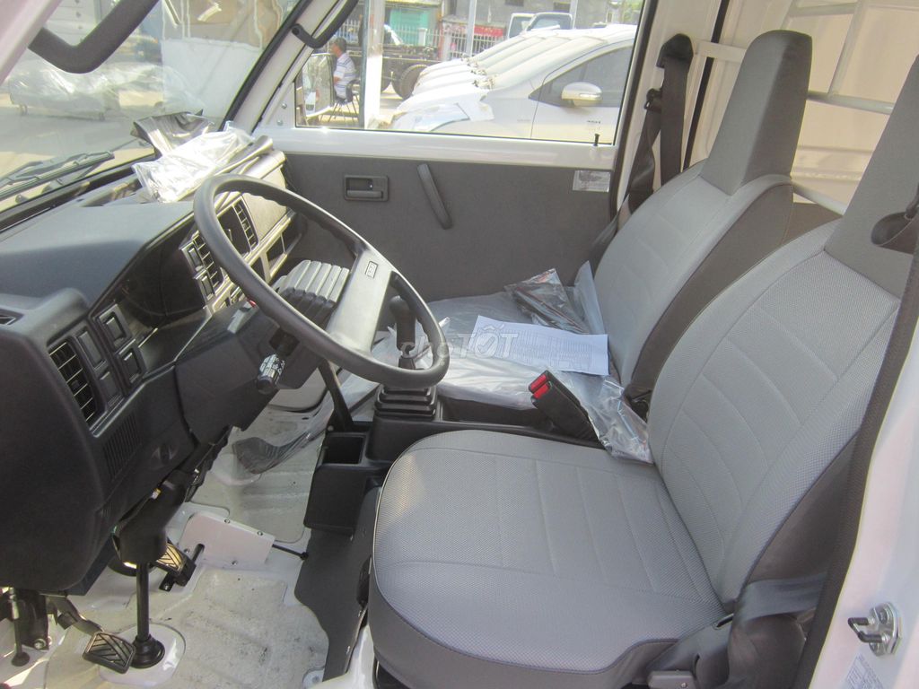 Suzuki Blind Van 2022 mới 100%, giảm khủng T5/2024