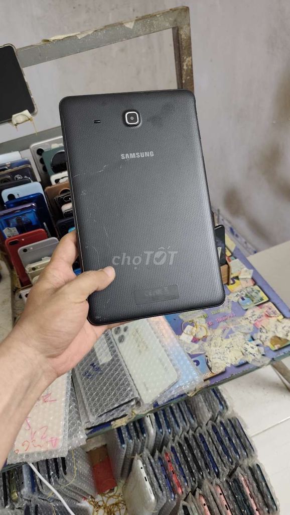 Samsung Tab E 9.7inch, YouTube . Mua bán Máy tính bảng tại Quận Gò Vấp Tp Hồ Chí Minh được đăng bởi A LONG   nhận thanh toán THẺ TÍN DỤNG hình 1