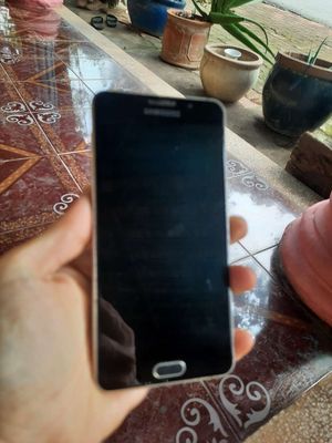 Samsung Galaxy A7 Đen 64GB. Mua bán Điện thoại tại Thành phố Thủ Dầu Một Bình Dương được đăng bởi Lê Minh Trí