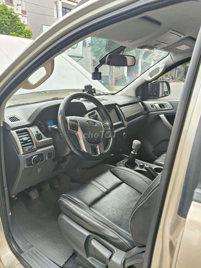 Ford Ranger 2016 XLT 2.2L 4x4 MT - 95000 km. Mua bán Ô tô tại Huyện Thanh Trì Hà Nội được đăng bởi Chuyên mua bán xe Bán Tải Lướt  hình 7