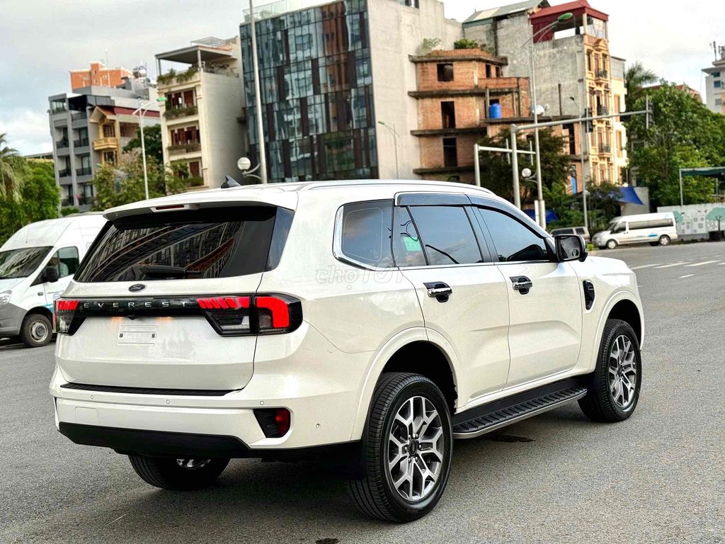 Ford Everest 2022 Titanium Plus 2.0L 4x4 AT. Mua bán Ô tô tại Quận Cầu Giấy Hà Nội được đăng bởi Quang Huy hình 6