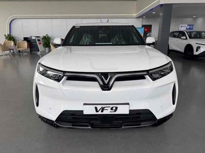 CHỈ 1 VF9 -2025 MỚI 100% GIẢM 300 TRIỆU