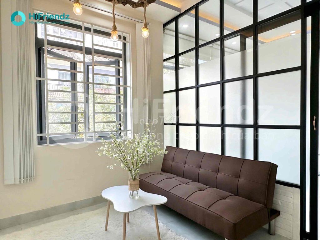 Апартаменты с просторным балконом 40м2 на улице Лиен Фыонг, The Global City