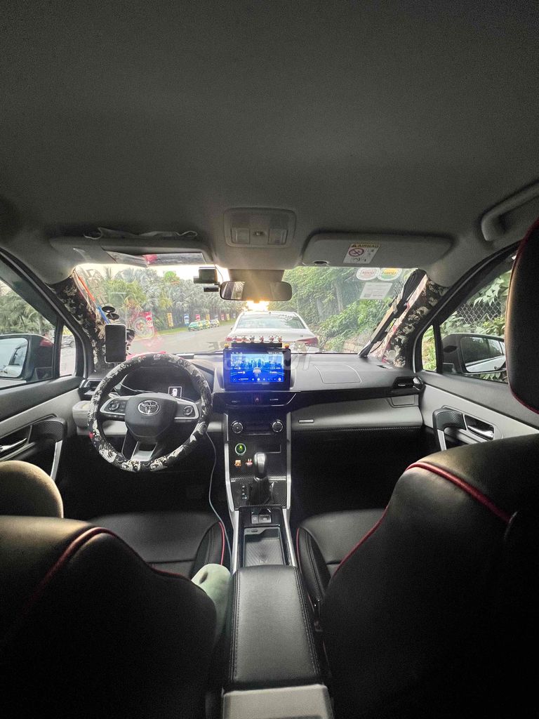 Toyota Veloz Cross 12/2023 - 120000 km. Mua bán Ô tô tại Huyện Bình Chánh Tp Hồ Chí Minh được đăng bởi Nga Nguyễn hình 3