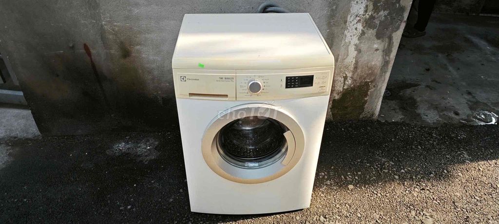 thanh lí máy giặt electrlux 7kg zin 99%