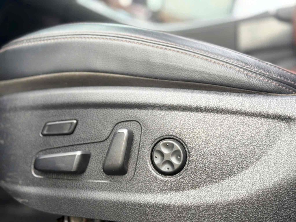 Santafe Premium 2022 , 2 cầu, máy dầu , odo 34.000. Mua bán Ô tô tại Huyện Hóc Môn Tp Hồ Chí Minh được đăng bởi Nguyễn Duy Khánh hình 13