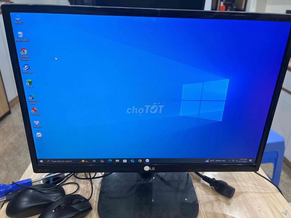 Màn hình máy tính LG 20 inch. Mua bán Phụ kiện (Màn hình, Chuột...) tại Quận Thanh Xuân Hà Nội được đăng bởi Máy Tính Duy Hưng hình 1