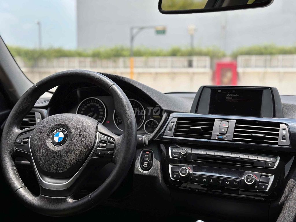 BMW 3 Series 2***00 km. Mua bán Ô tô tại Quận Long Biên Hà Nội được đăng bởi Nguyễn Thanh Phúc hình 6