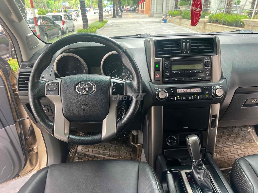 Toyota Prado 2013 - 160000 km. Mua bán Ô tô tại Quận Cầu Giấy Hà Nội được đăng bởi Cửa hàng Đại Tín Auto hình 10