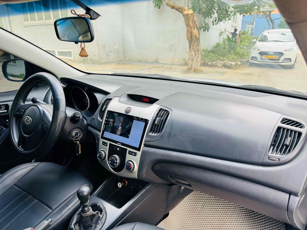 Kia Cerato 2009 1.6 MT. Mua bán Ô tô tại Quận Cẩm Lệ Đà Nẵng được đăng bởi Phạm Tuân hình 8