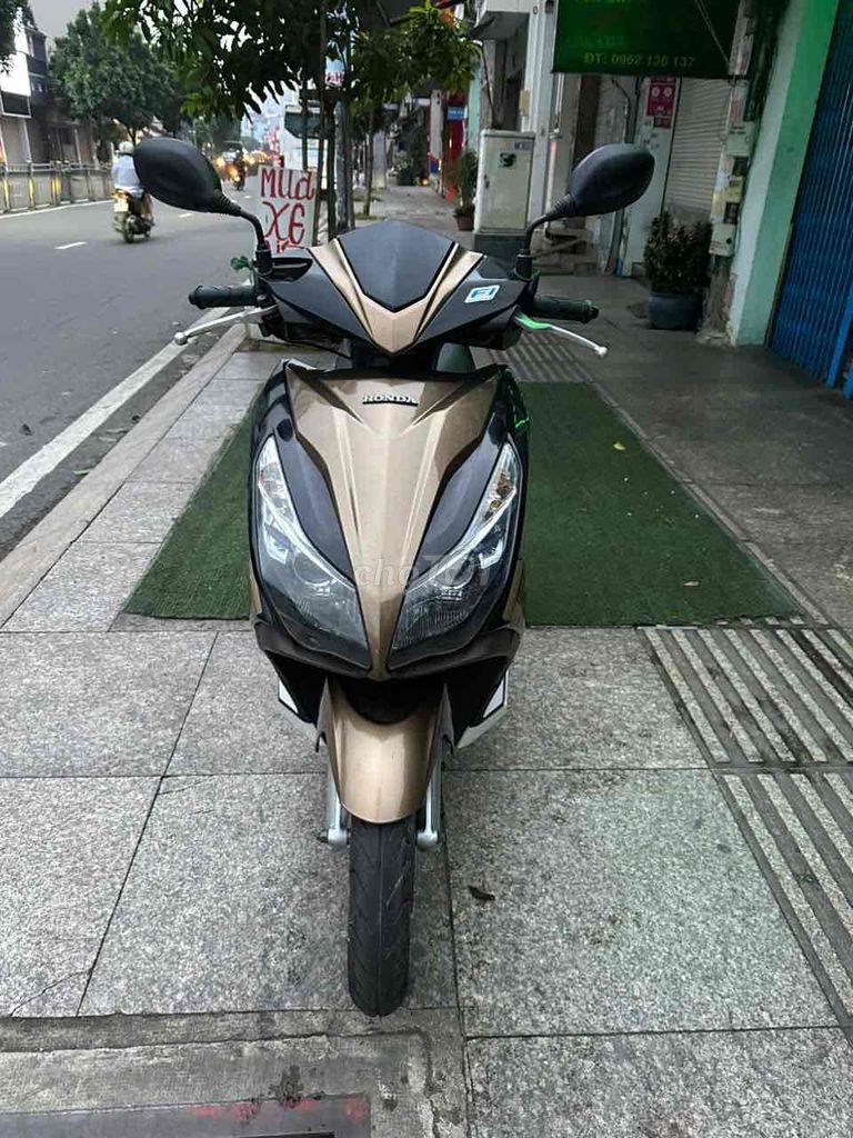 bán Airblade 125 Fi vàng đồng có rì mốt tìm xe. Mua bán Xe máy tại Quận 11 Tp Hồ Chí Minh được đăng bởi nguyenxuanthinh quận tân phú  hình 4