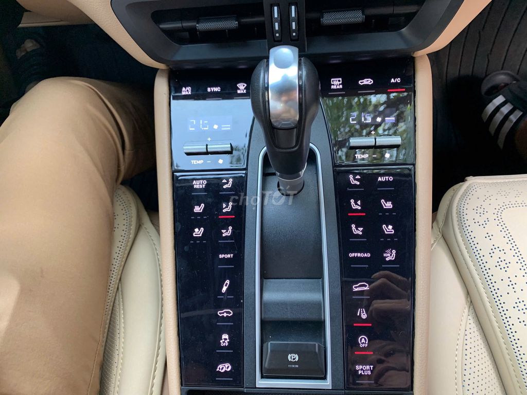 Porsche Macan 2016 Turbo - 60000 km. Mua bán Ô tô tại Quận Long Biên Hà Nội được đăng bởi AUTO TÂN HƯNG THỊNH hình 20