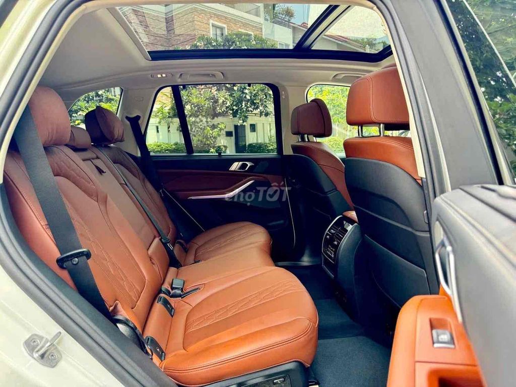 BMW X5 xDrive40i lướt 4.000Km 7 ghế cho gia đình. Mua bán Ô tô tại Quận 1 Tp Hồ Chí Minh được đăng bởi Lưu Thế Hoàng hình 7