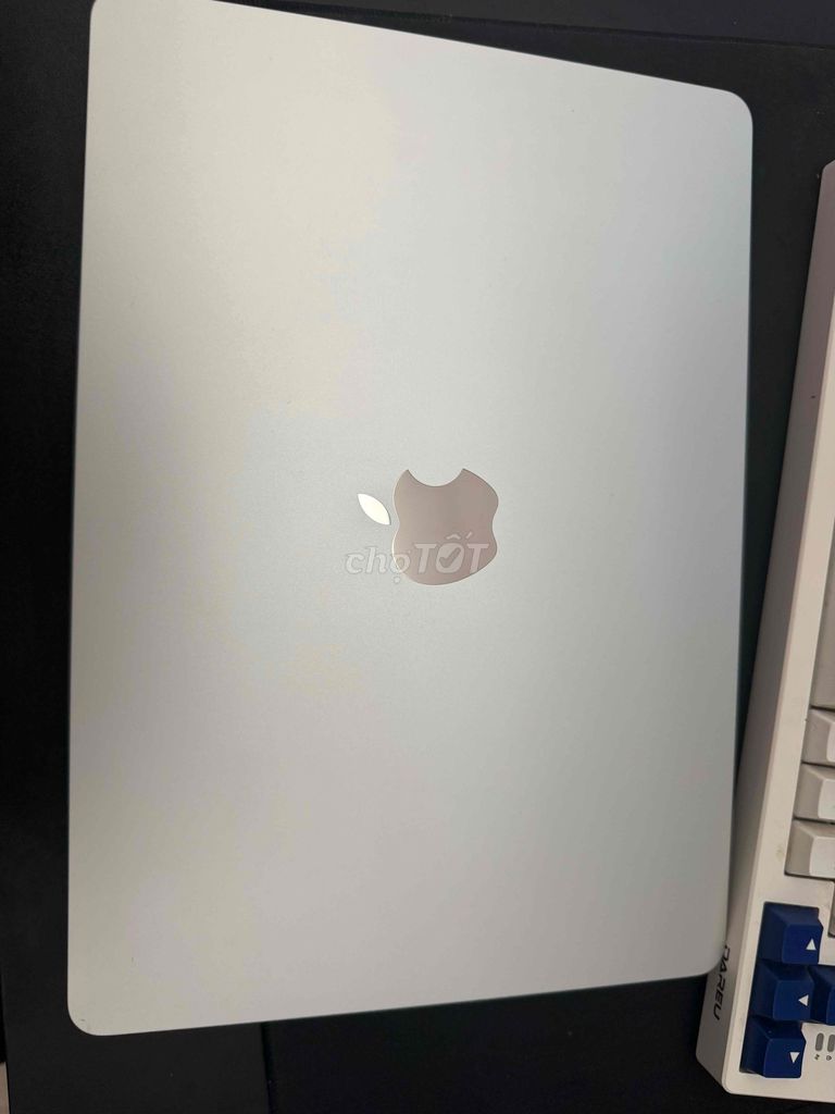Macbook Air M3 13 inch 16GB/512GB 99%. Mua bán Laptop tại Quận 7 Tp Hồ Chí Minh được đăng bởi Nam Nguyen hình 1