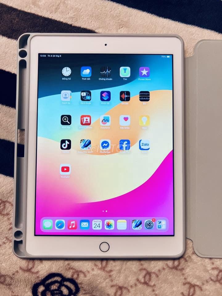 Apple iPad Gen 6 Wifi 32GB Đã sử dụng. Mua bán Máy tính bảng tại Quận Ba Đình Hà Nội được đăng bởi Hội Đồ Điện Tử hình 1