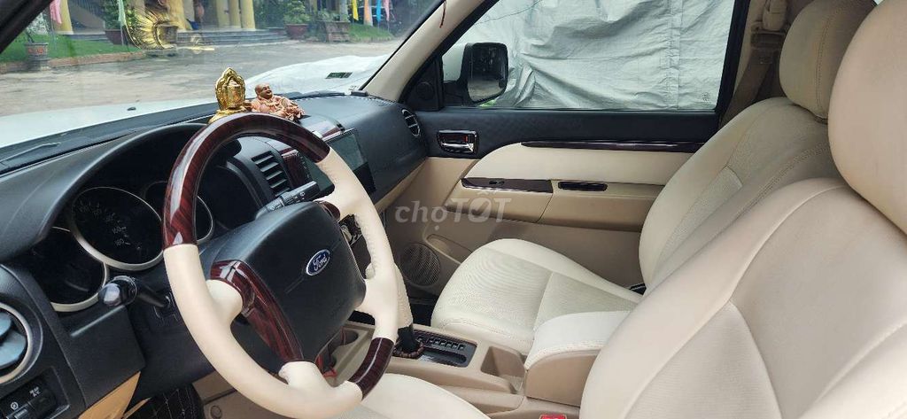 Ford Everest 2013 автомат, белый, дизель
