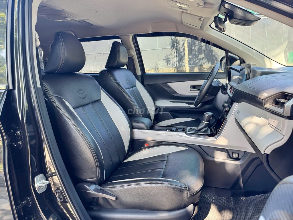 Toyota Veloz Cross CVT Top 2022. Mua bán Ô tô tại Quận Long Biên Hà Nội được đăng bởi Long Biên Cars hình 18