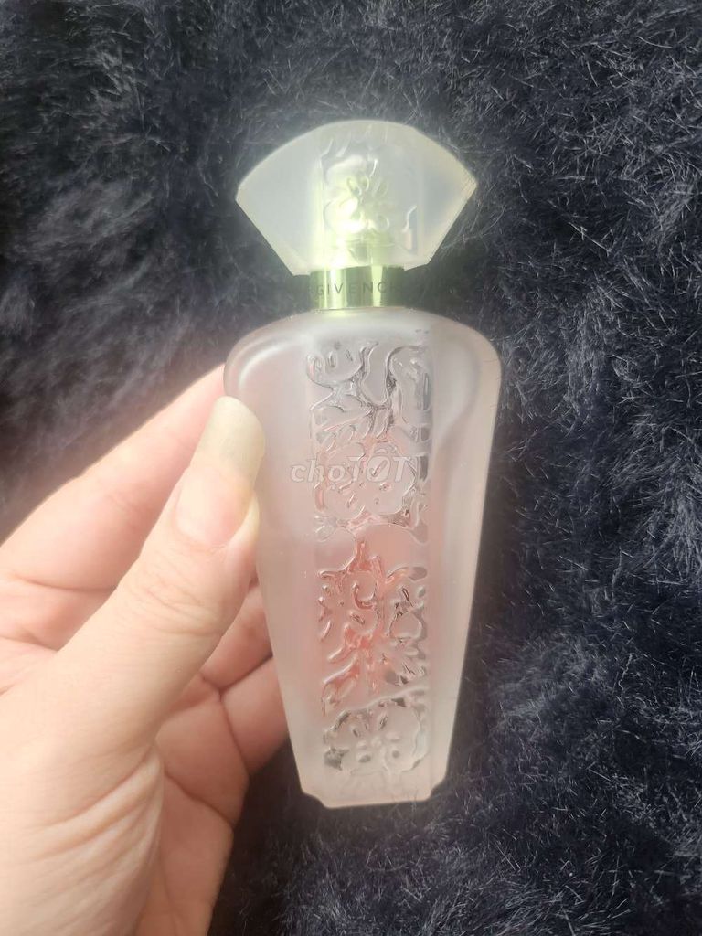 Nước hoa Givenchy Nữ 50ml. Mua bán Nước hoa tại Quận Hà Đông Hà Nội được đăng bởi Huyền hình 1