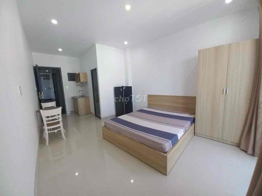 Căn Hộ Studio Ban Công Full Nội Thất Rộng 30M2 Ngay Khánh Hội Quận 4