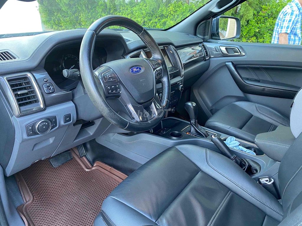 Ford Everest Titanium 2.2L 2016 dk 2017 xe 1 chủ. Mua bán Ô tô tại Quận Gò Vấp Tp Hồ Chí Minh được đăng bởi ANH KIET AUTO hình 5