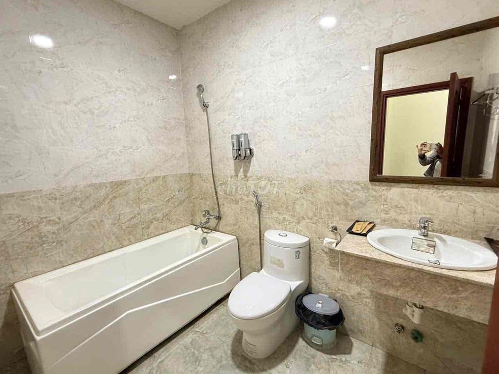 cần bán nhanh căn khách sạn 5 tầng. 14 phỏng 1 căn penhouse. Mua bán căn hộ/chung cư tại Quận Cẩm Lệ Đà Nẵng được đăng bởi Khánh Linh hình 3