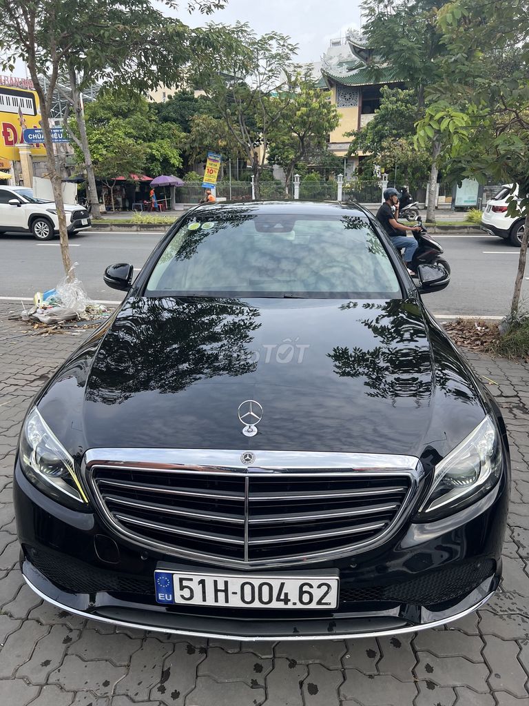 Mercedes-Benz C200 2019 Exclusive Đen 79000 km. Mua bán Ô tô tại Thành phố Thủ Đức Tp Hồ Chí Minh được đăng bởi Việt Anh Nguyễn hình 4