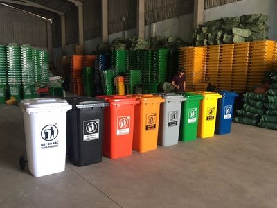 Thùng Rác 240 Lít 7 Màu Sắc. Dịch vụ nhà cửa khác tại Quận 12 Tp Hồ Chí Minh được đăng bởi Nhựa tốt