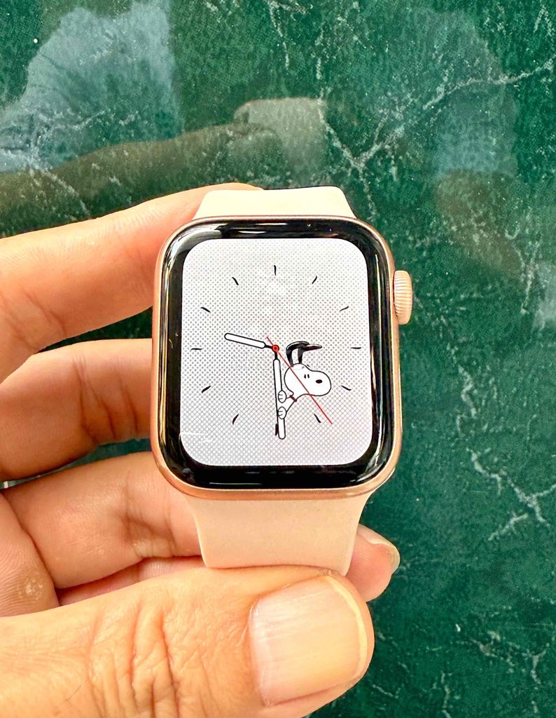 Apple watch se/40 gold hồng đẹp zin 100% vn/a