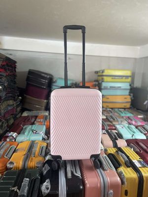 Sale vali size 20 lỗi nhẹ. Mua bán Túi xách tại Quận Bình Tân Tp Hồ Chí Minh được đăng bởi Phạm Thị Ny Ny