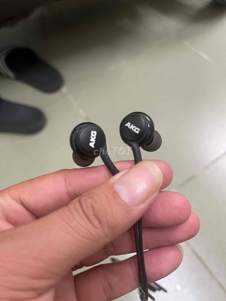 Tai nghe AKG USB-C Đen. Mua bán Tivi, Âm thanh tại Quận Tân Phú Tp Hồ Chí Minh được đăng bởi Trịnh Nguyên  hình 1