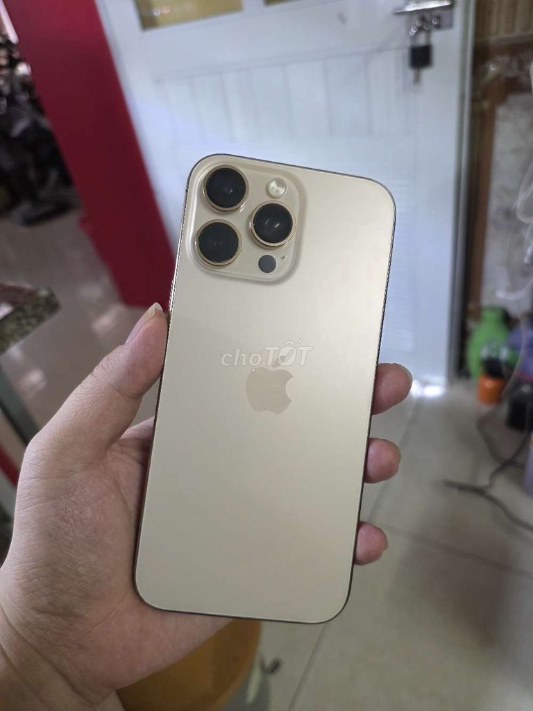 iPhone 16 Pro Max 256GB Vàng Mỹ. Mua bán Điện thoại tại Huyện Ý Yên Nam Định được đăng bởi TL shop hình 1