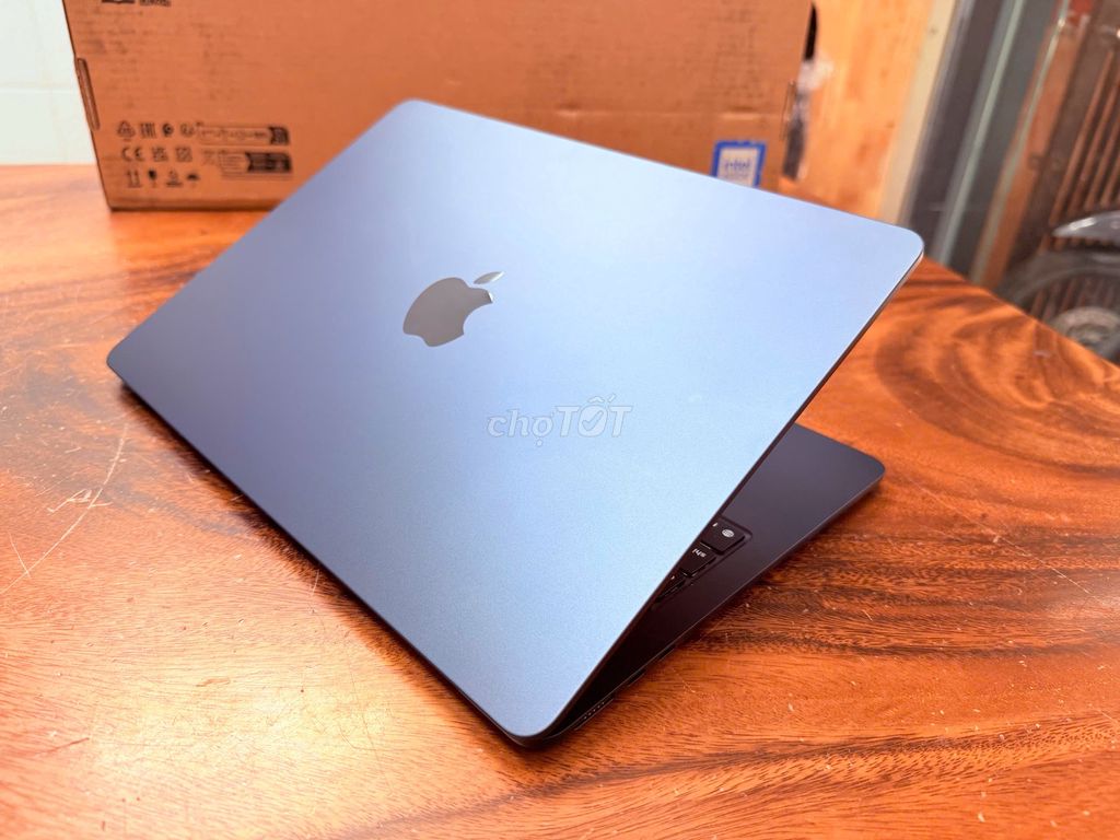 Apple Macbook Air M4 M2 16G 256G SSD 13.6 inch 99%. Mua bán Laptop tại Quận Tân Bình Tp Hồ Chí Minh được đăng bởi Nguyễn Phi triều hình 1