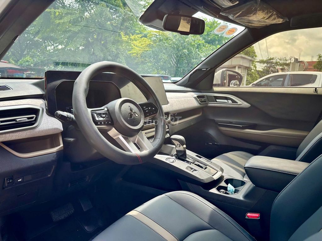 Mitsubishi Xforce Ultimate 2025 - Xe Siêu Lướt. Mua bán Ô tô tại Quận Bình Tân Tp Hồ Chí Minh được đăng bởi Trần Nguyên Hiếu hình 4