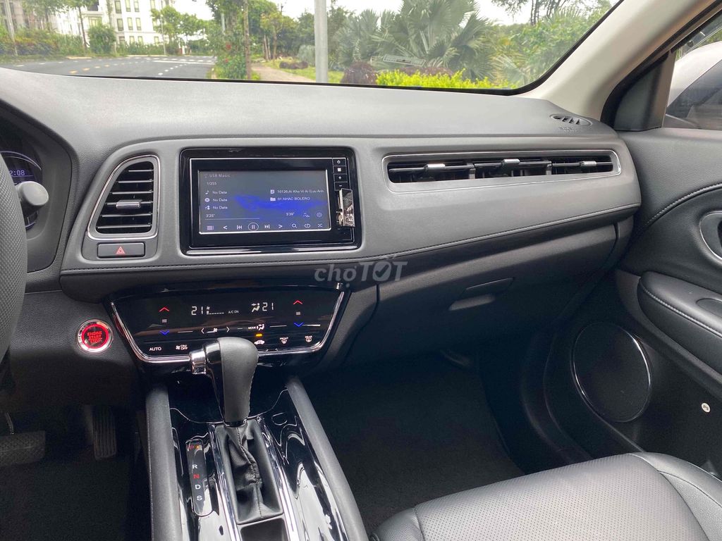 Honda HR-V 2019 HR-V L - 63000 km. Mua bán Ô tô tại Thành phố Buôn Ma Thuột Đắk Lắk được đăng bởi Nguyen dang huy hình 5