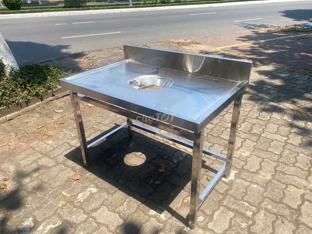 bàn-sơ-chế-có-lỗ-rác. Du lịch tại Quận Sơn Trà Đà Nẵng được đăng bởi ĐỒ CŨ MỚI ĐÀ NẴNG hình 1