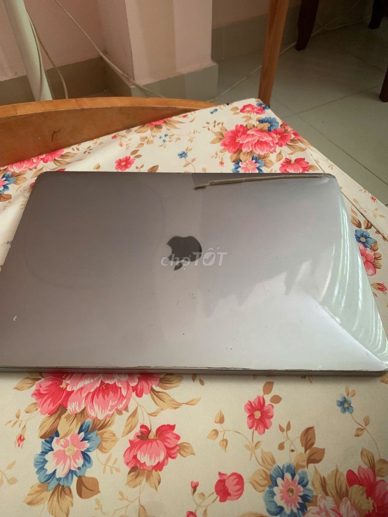 Apple MacBook Pro 13 inch i5 8GB/121GB. Mua bán Laptop tại Quận 1 Tp Hồ Chí Minh được đăng bởi Liam Nguyen hình 1