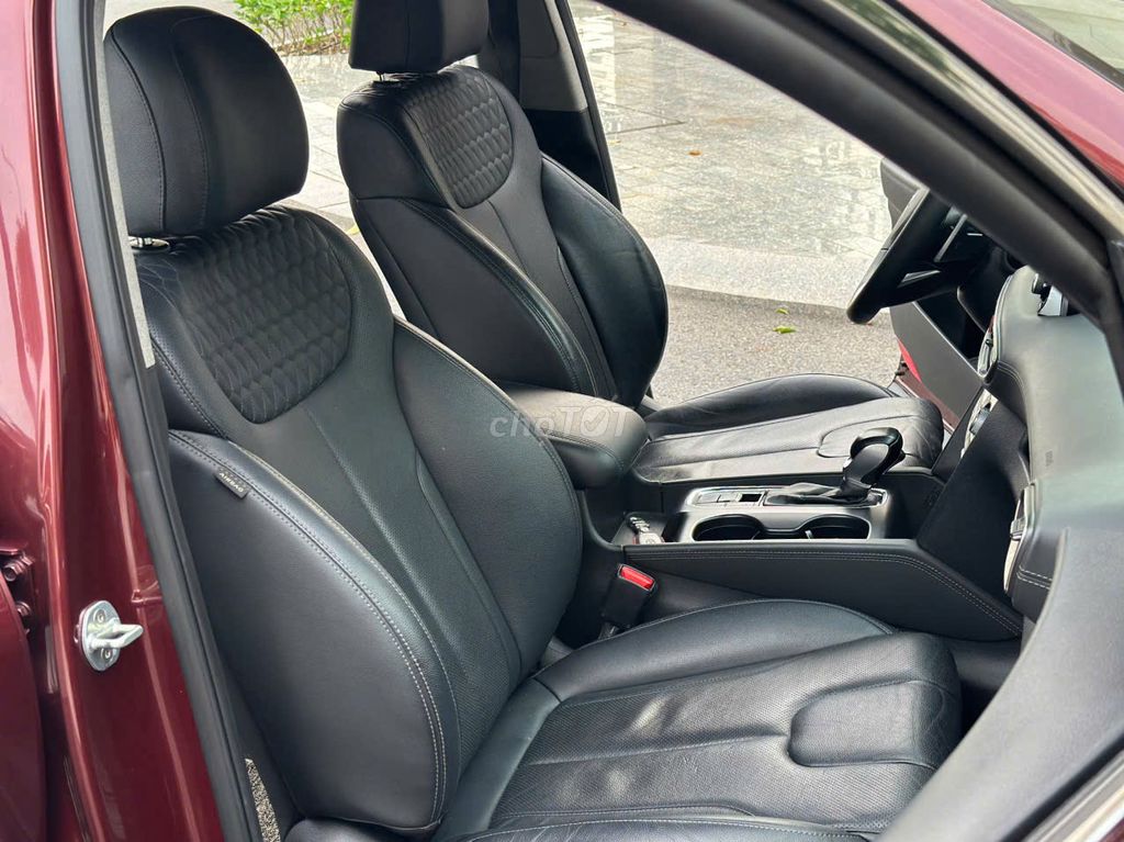 Hyundai Santa Fe 2019 2.2L HTRAC - 56000 km. Mua bán Ô tô tại Thành phố Thủ Đức Tp Hồ Chí Minh được đăng bởi Bùi Nhu Quỳnh hình 9