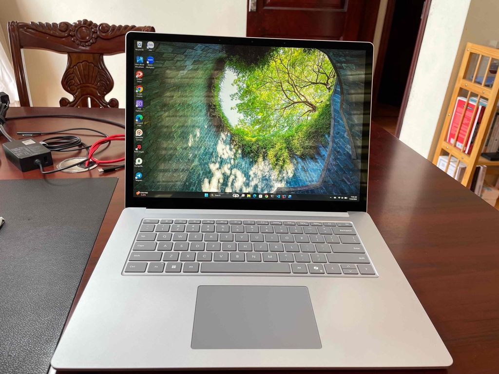Microsoft Surface Laptop 6 Core Ultra 7. Mua bán Laptop tại Huyện Vĩnh Bảo Hải Phòng được đăng bởi Vu Dang Khoa hình 1