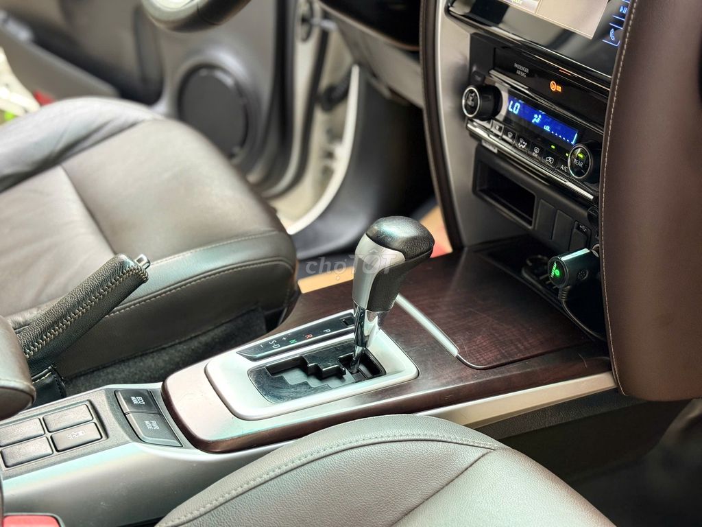 Toyota Fortuner 2019 2.7V 4x2 AT - 92565 km. Mua bán Ô tô tại Quận Gò Vấp Tp Hồ Chí Minh được đăng bởi Nhớ Toyota Đông Sài Gòn Xe Qua Sư Dụng hình 8